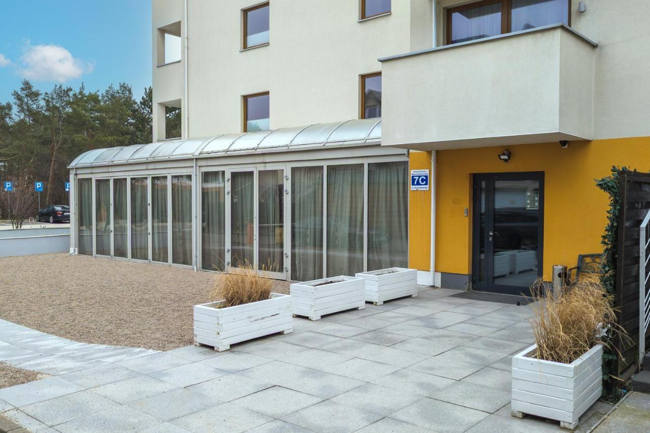 Seaside Studio With Balcony By Noclegi Renters Władysławowo Exteriör bild
