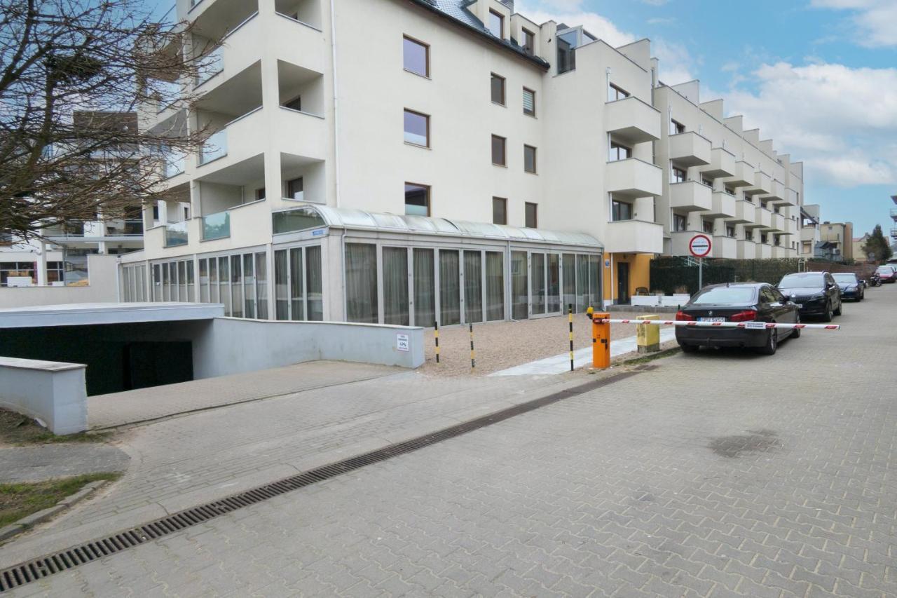 Seaside Studio With Balcony By Noclegi Renters Władysławowo Exteriör bild